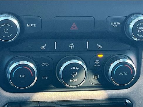 Used 2019 RAM 2500 Laramie w/ Snow Chief Group image 15