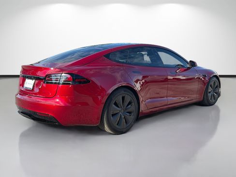 Used 2025 Tesla Model S AWD/4WD image 3