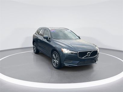 Used 2021 Volvo XC60 T5 Momentum w/ Premium Package