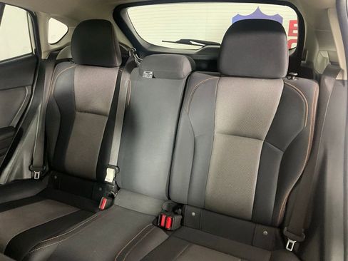 Used 2021 Subaru Crosstrek 2.0i Premium w/ Moonroof Package image 16