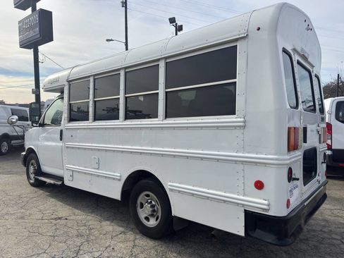 Used 2012 Chevrolet Express 3500 w/ School Bus Package image 7