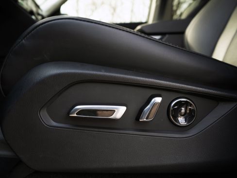 Used 2023 Acura MDX SH-AWD w/ Technology Package image 48