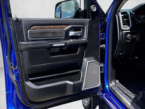 Used 2019 RAM 3500 Laramie AWD/4WD image 17