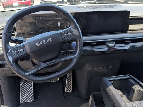 Used 2024 Kia EV9 GT-Line AWD/4WD image 3
