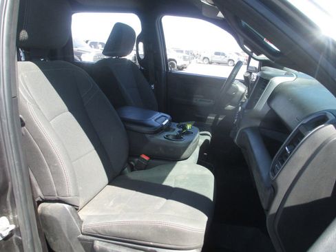 Used 2024 RAM 3500 Tradesman w/ Chrome Appearance Group AWD/4WD image 22