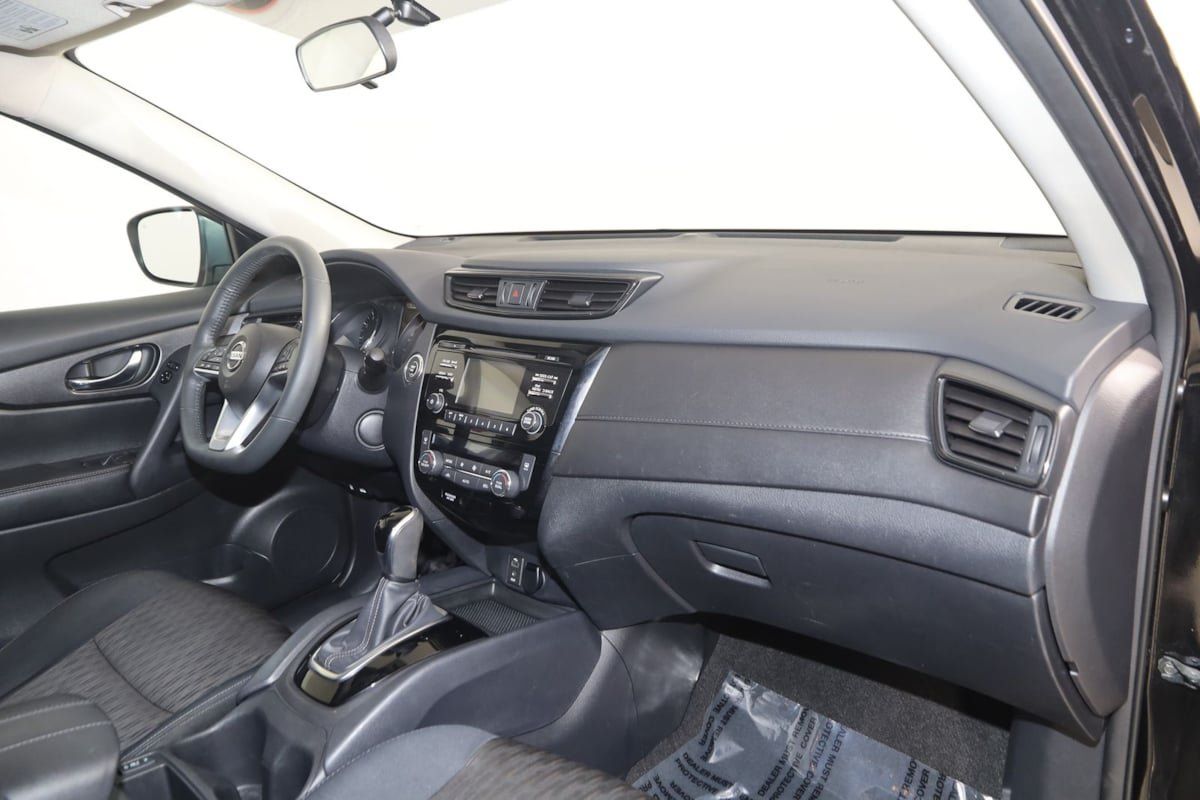Used 2017 Nissan Rogue SV w/ Midnight Edition AWD/4WD image 34