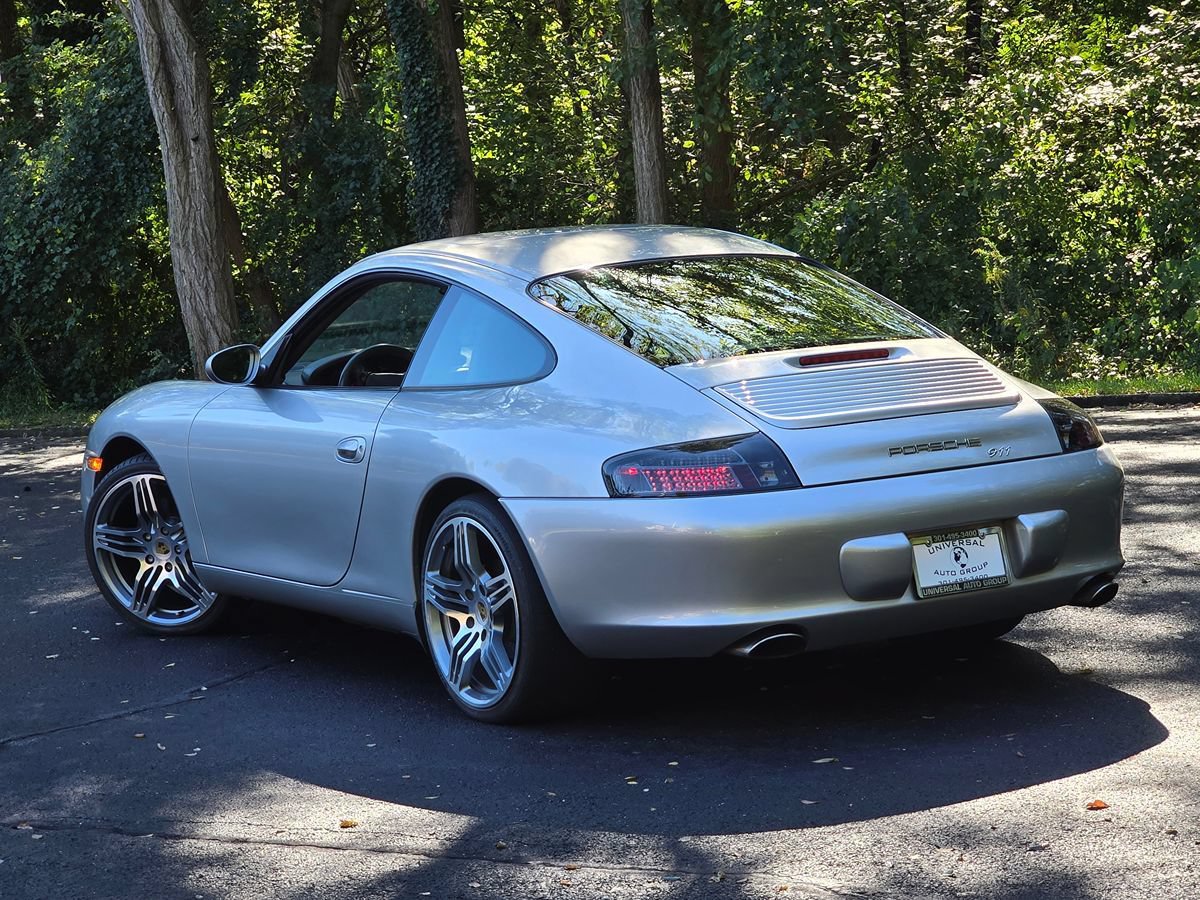 Used 2004 Porsche 911 Carrera 4S AWD/4WD image 27