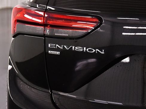 Used 2023 Buick Envision Essence image 10