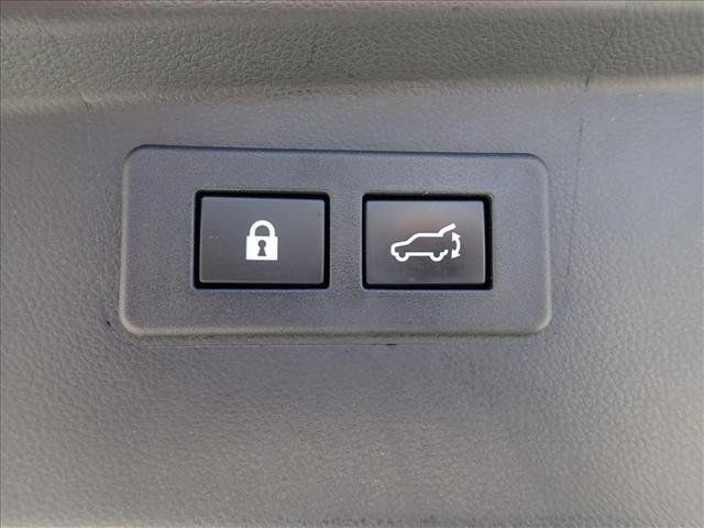 Used 2025 Subaru Outback Premium AWD/4WD image 9