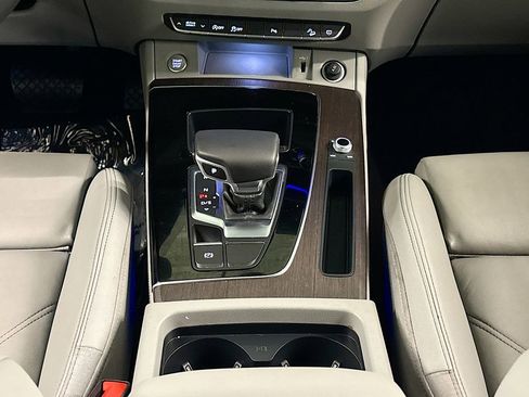 Certified 2025 Audi Q5 2.0T Premium Plus AWD/4WD image 13