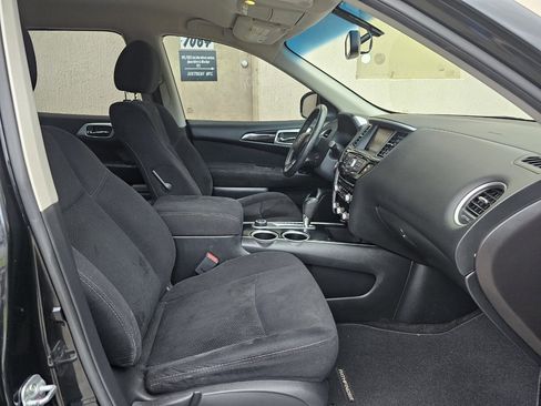 Used 2015 Nissan Pathfinder SV image 20