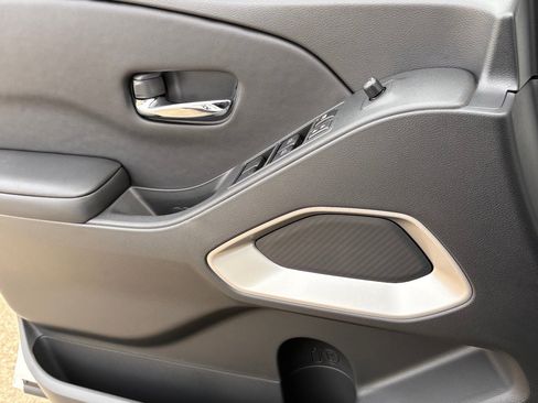 New 2026 Nissan Frontier SV image 19