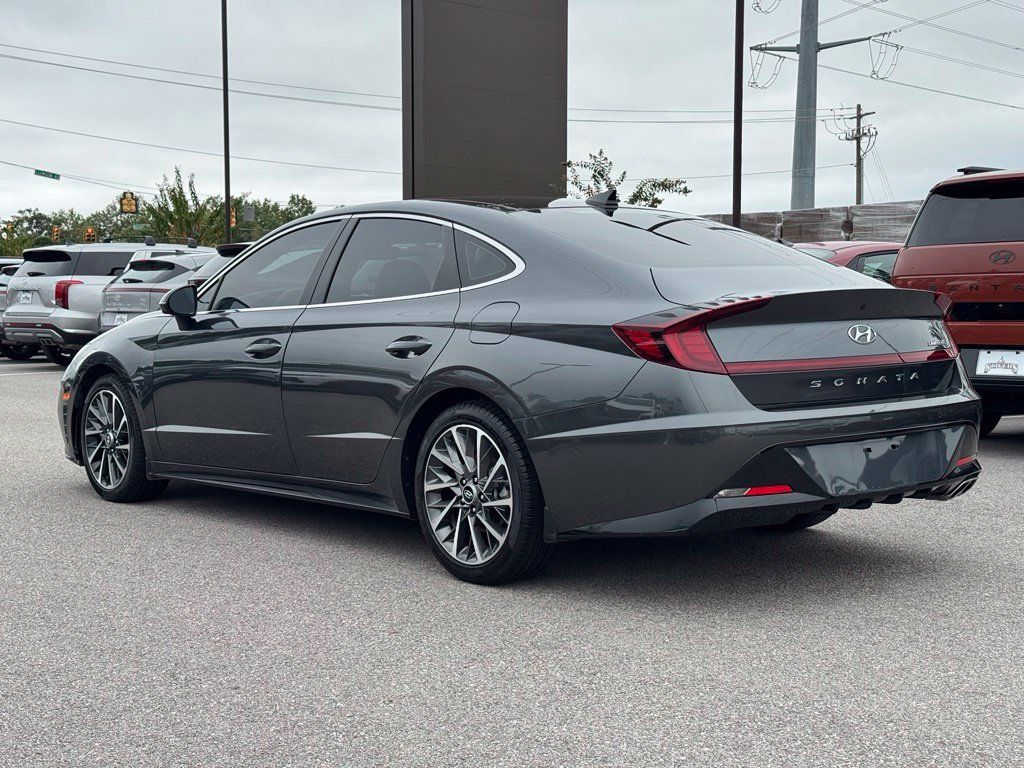 Used 2022 Hyundai Sonata Limited FWD image 11