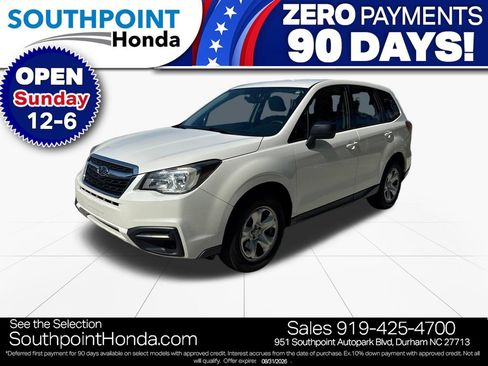Used 2017 Subaru Forester 2.5i AWD/4WD image 3