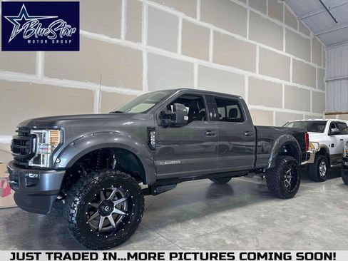 Used 2020 Ford F250 Platinum w/ FX4 Off-Road Package AWD/4WD image 1