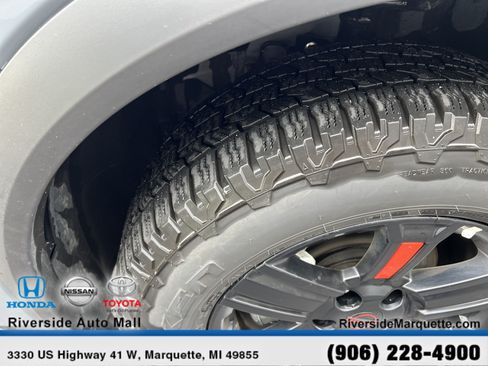Used 2025 Nissan Rogue SV AWD/4WD image 12