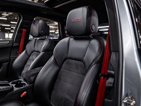 Used 2017 Porsche Macan GTS image 7