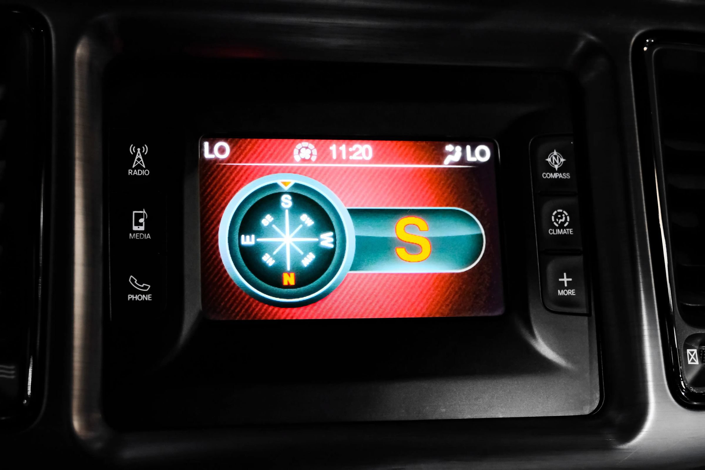 Used 2016 Dodge Challenger SXT RWD image 25