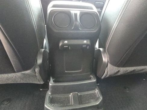 Used 2020 Jeep Wrangler Unlimited Sport image 31