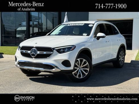 Used 2025 Mercedes-Benz GLC 300 image 1