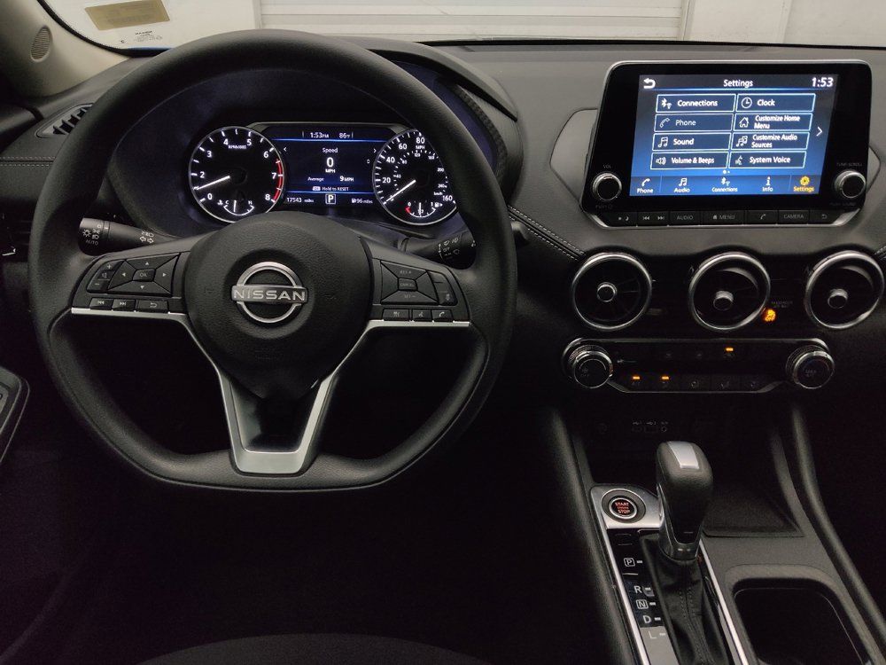 Used 2025 Nissan Sentra SV FWD image 22