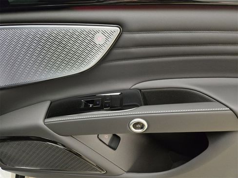 New 2025 Maserati Grecale Modena image 27