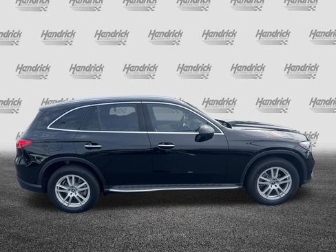 Used 2024 Mercedes-Benz GLC 300 image 11