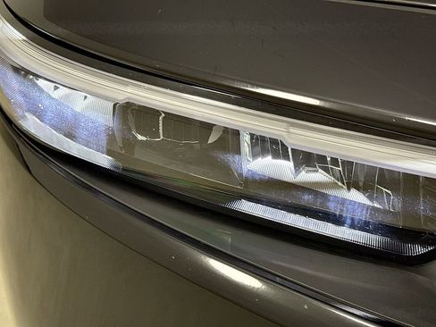 Used 2025 Honda Accord SE image 38