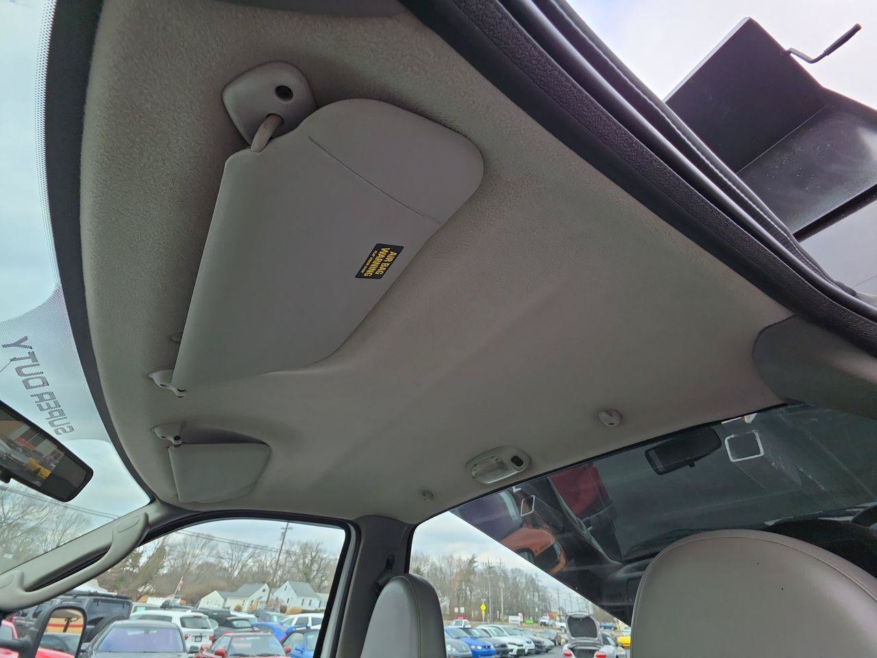 Used 2004 Ford F550 4x4 Regular Cab Super Duty image 26
