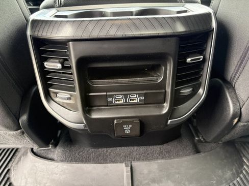 Used 2025 RAM 1500 Big Horn AWD/4WD image 12