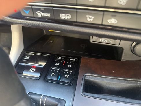 Used 2022 Lexus RX 350 AWD w/ Premium Package image 17