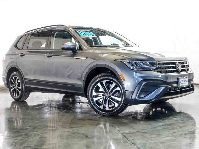 Used 2024 Volkswagen Tiguan S AWD/4WD image 2