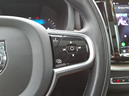 Used 2022 Volvo XC60 B5 Inscription AWD/4WD image 23