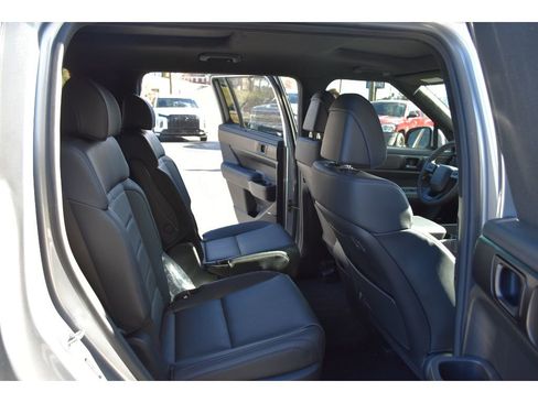 Used 2024 Hyundai Santa Fe Calligraphy image 16