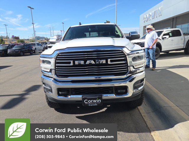 Used 2019 RAM 3500 Laramie AWD/4WD image 2