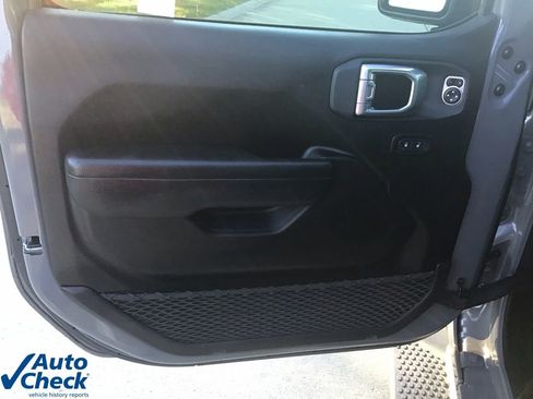 Used 2023 Jeep Wrangler Unlimited Rubicon image 21