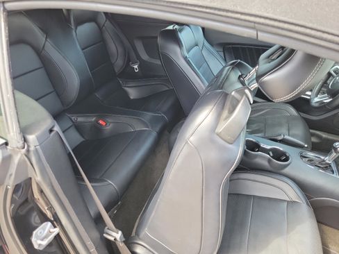 Used 2016 Ford Mustang Premium image 25