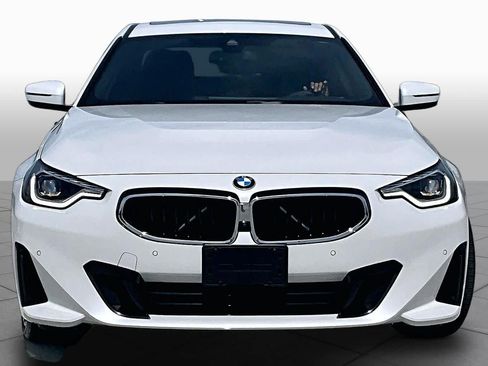 Used 2023 BMW 230i Coupe w/ Premium Package RWD image 3