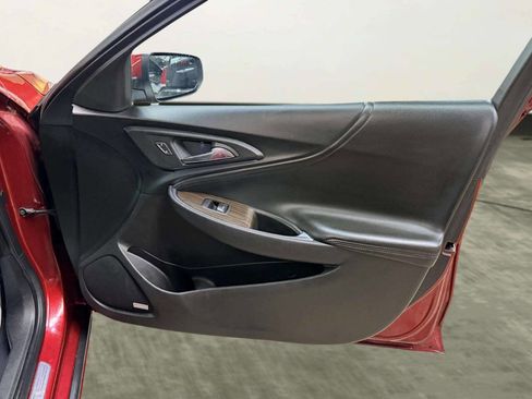 Used 2018 Chevrolet Malibu Premier w/ Premier Sun and Wheel Package image 26