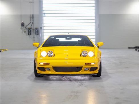 Used 2003 Lotus Esprit image 2