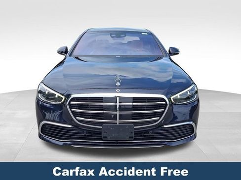 Used 2022 Mercedes-Benz S 580 4MATIC Sedan image 3