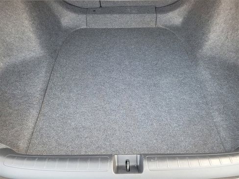 Used 2018 Honda Accord Sport image 8