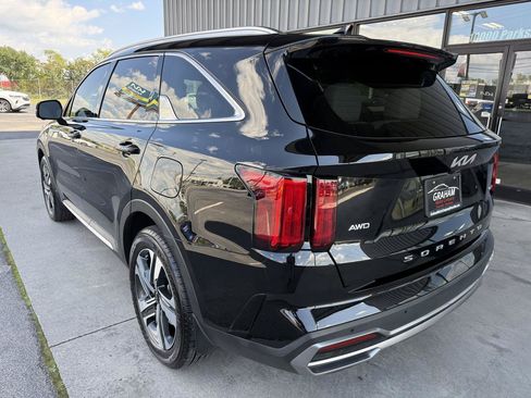Used 2022 Kia Sorento AWD SX Prestige Plug-In Hybrid image 6