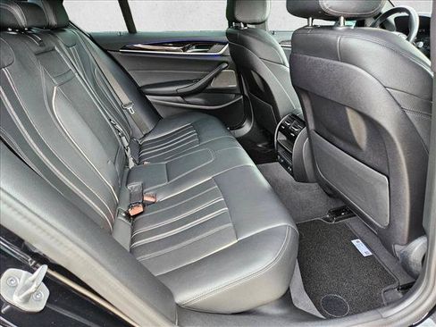 Used 2023 BMW 530i RWD image 21