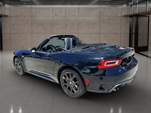 Used 2019 FIAT 124 Spider Abarth w/ Convenience Group RWD image 5