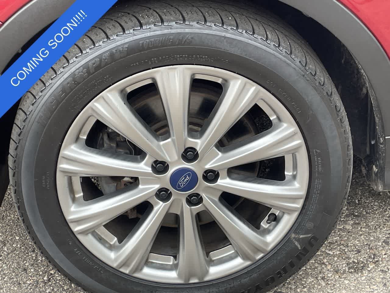 Used 2017 Ford Escape Titanium AWD/4WD image 34