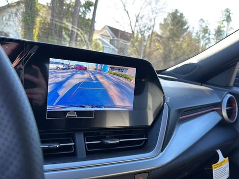 New 2026 Chevrolet Trax RS w/ Sunroof Package image 22