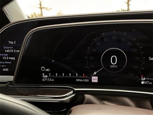 Used 2022 Cadillac Escalade ESV Sport Platinum image 17