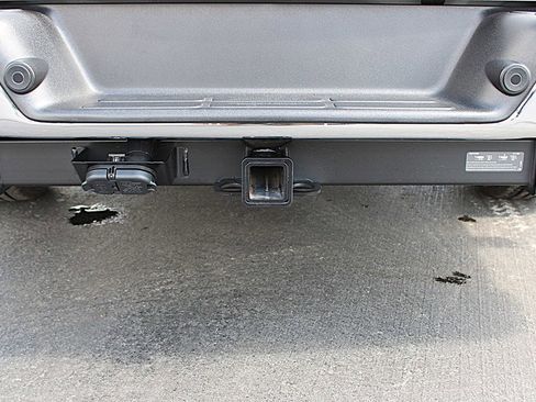 Used 2024 Chevrolet Express 2500 w/ Driver Convenience Package image 16