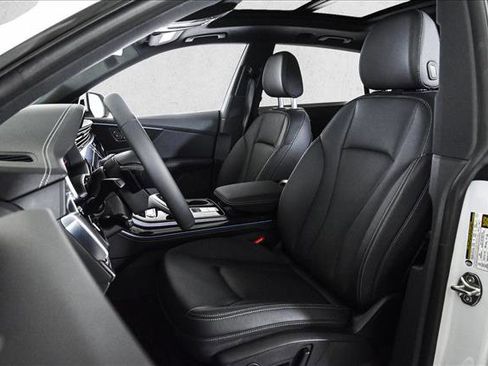 New 2026 Audi Q8 Premium Plus image 16